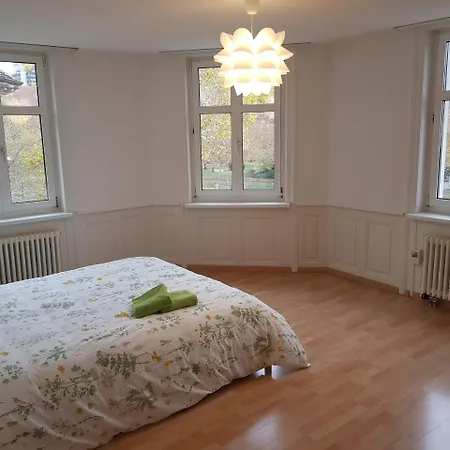 Проживання в сім'ї Homestay City *