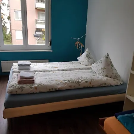 Проживання в сім'ї Homestay City *